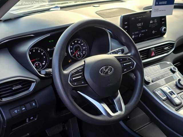 2022 Hyundai Santa Fe SEL Image 18 of 40