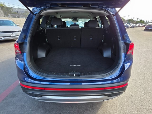 2022 Hyundai Santa Fe SEL Image 10 of 40