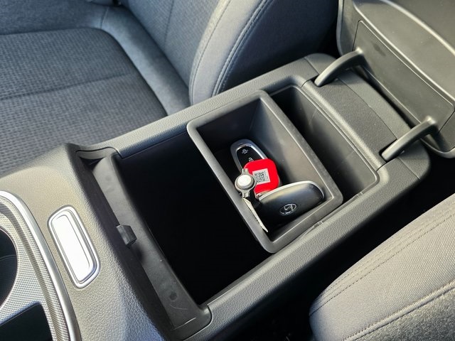 2022 Hyundai Santa Fe SEL Image 35 of 40