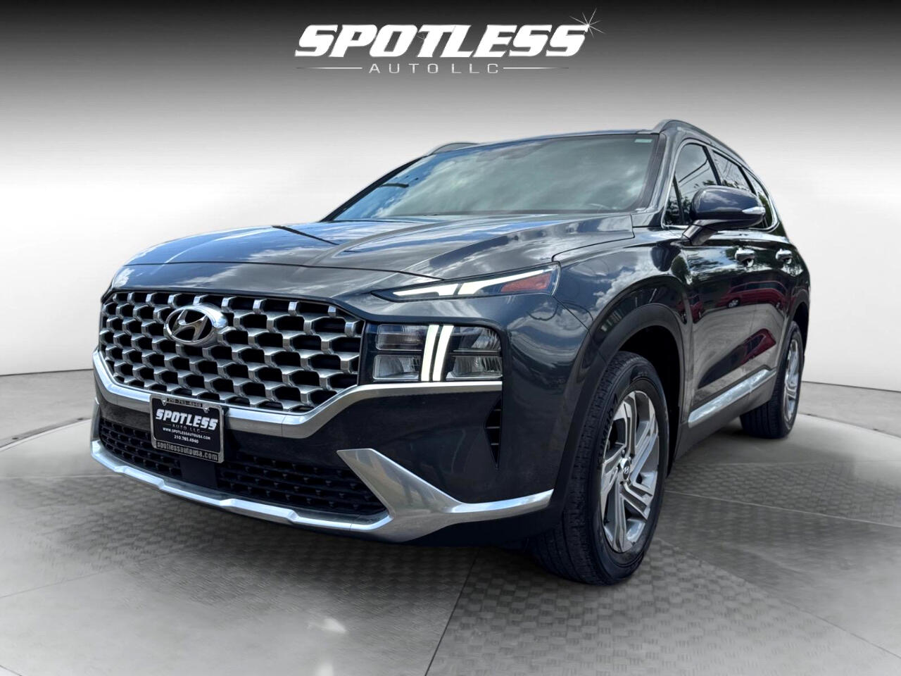 Vehicle image 2 of 29