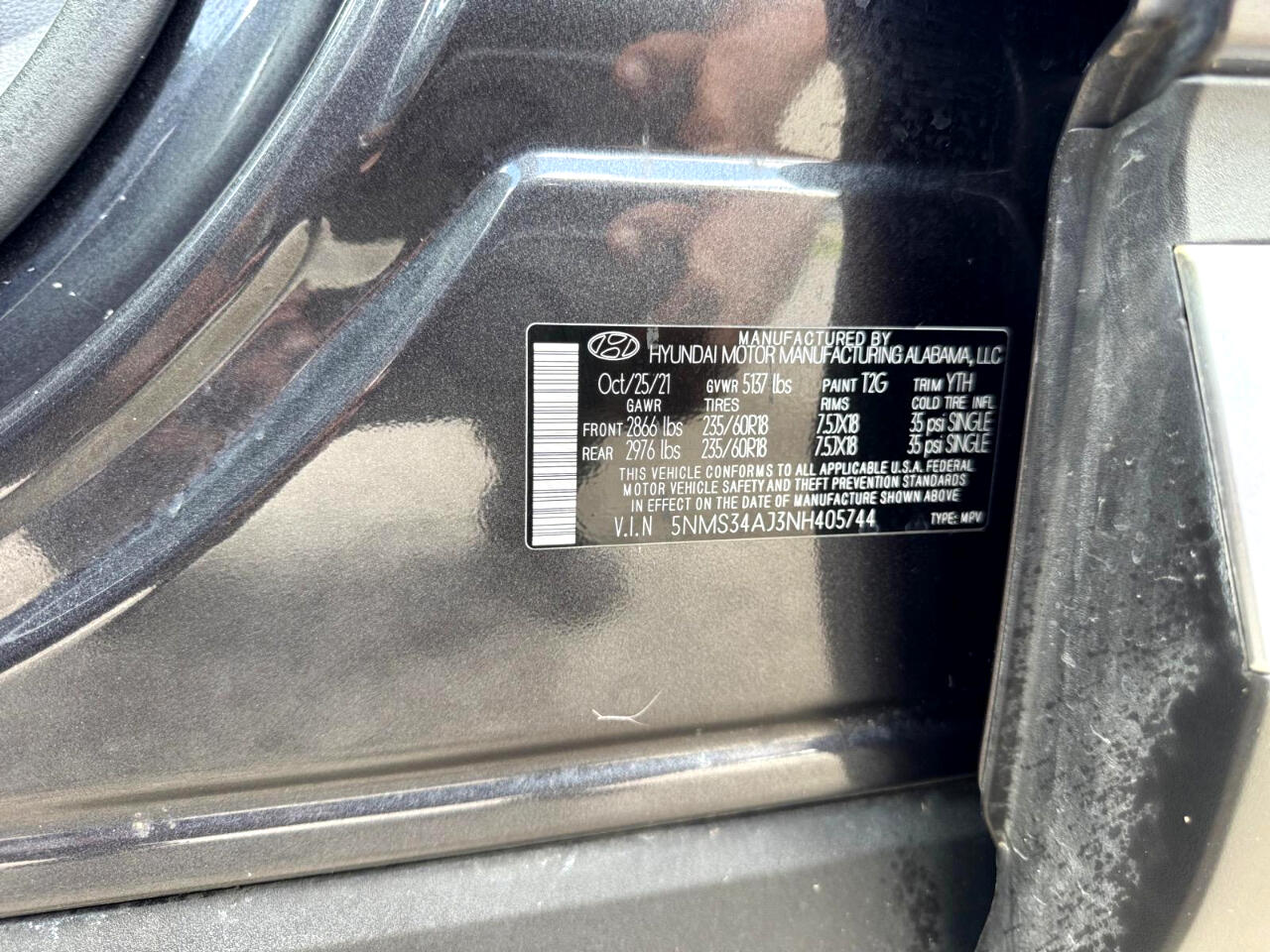 Vehicle image 17 of 29