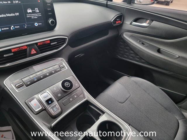 2022 Hyundai Santa Fe XRT Image 17 of 35