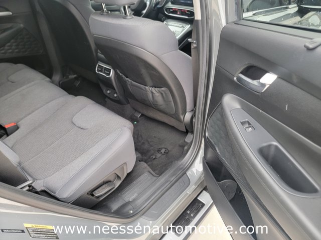 2022 Hyundai Santa Fe XRT Image 16 of 35