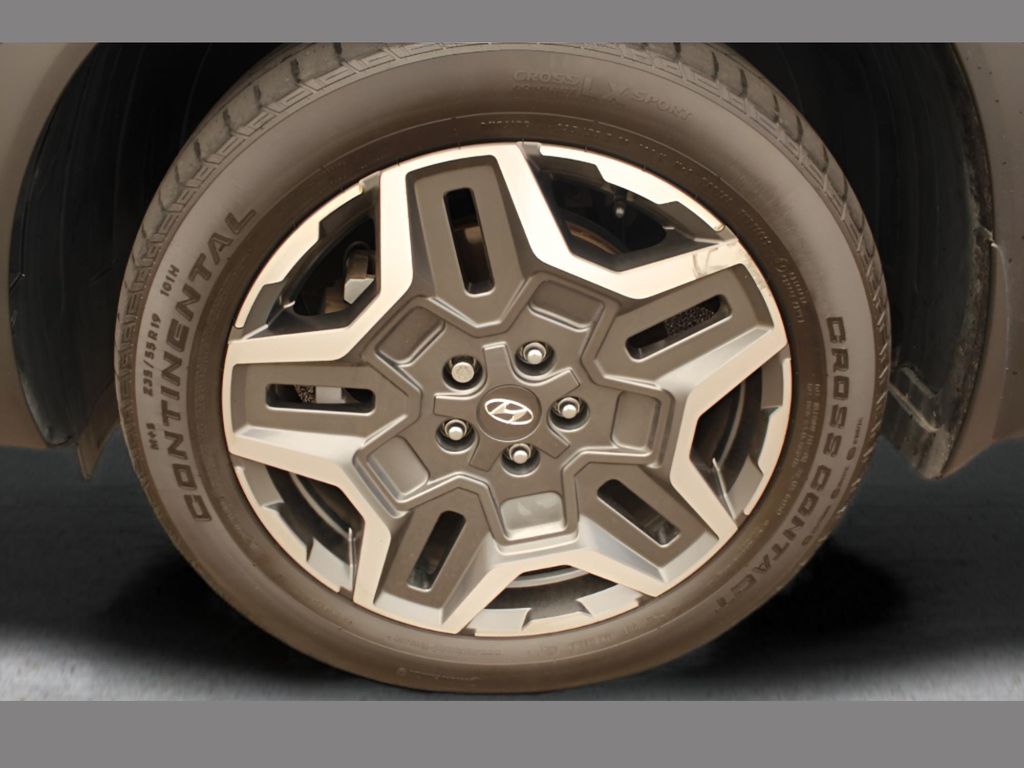 Vehicle image 9 of 21