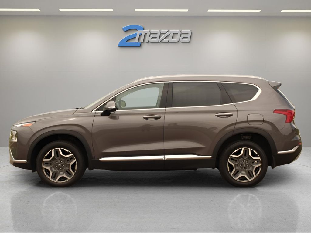 Vehicle image 8 of 21