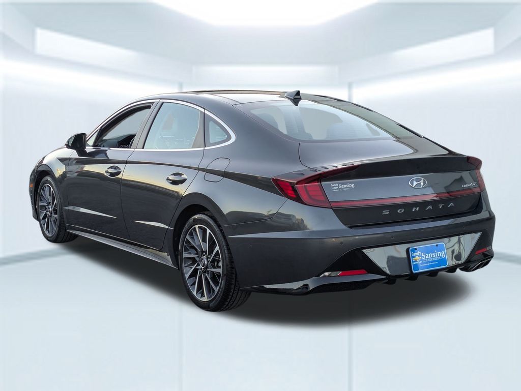 2022 Hyundai Sonata Limited Image 7 of 33