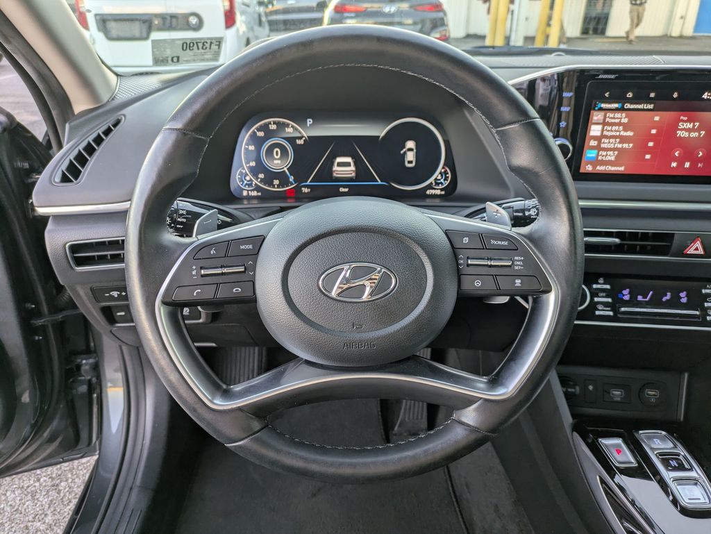 2022 Hyundai Sonata Limited Image 18 of 33