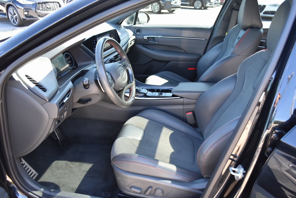 2022 Hyundai Sonata N Line Night Edition Image 18 of 40