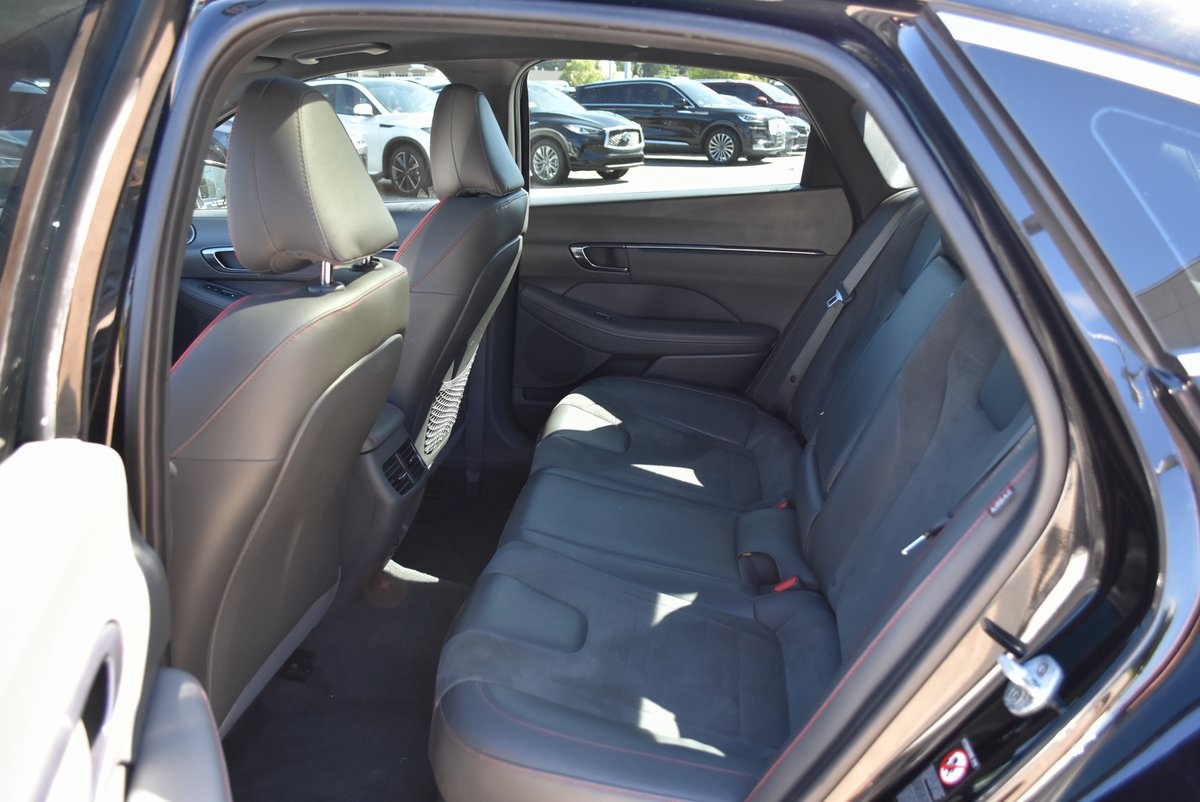 2022 Hyundai Sonata N Line Night Edition Image 17 of 40