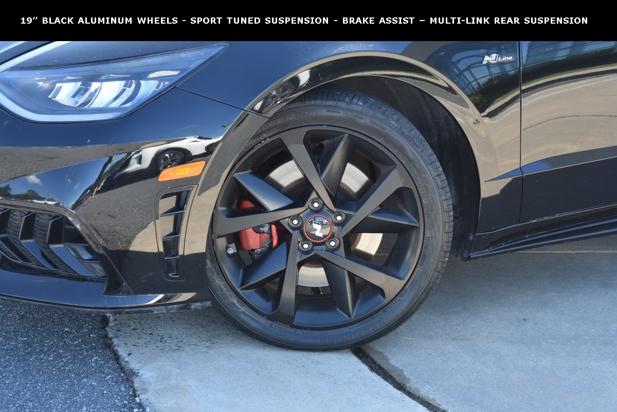 2022 Hyundai Sonata N Line Night Edition Image 12 of 40