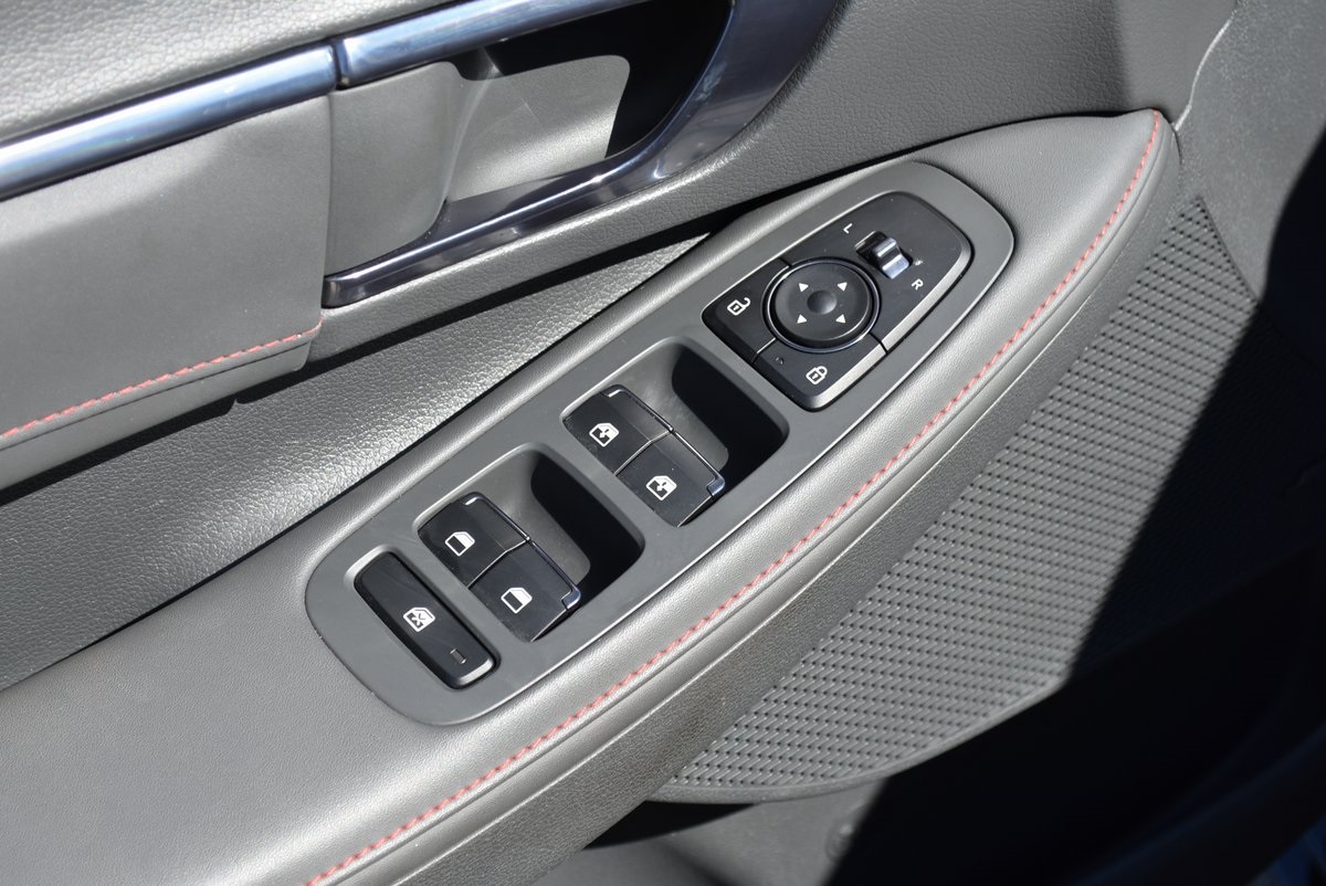 2022 Hyundai Sonata N Line Night Edition Image 27 of 40