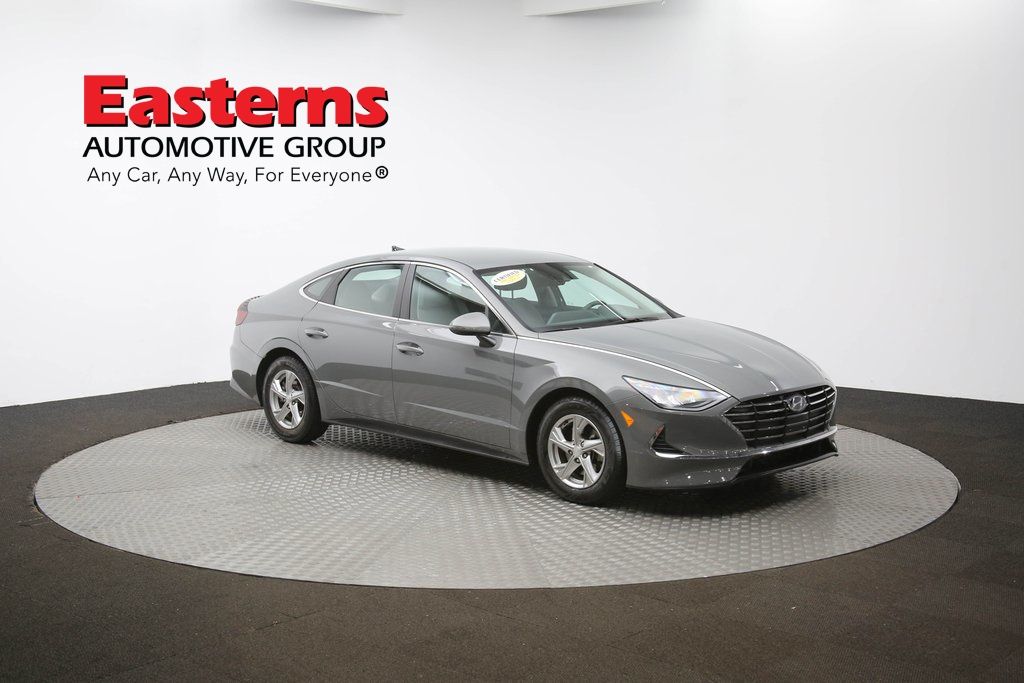 Vehicle image 25 of 61