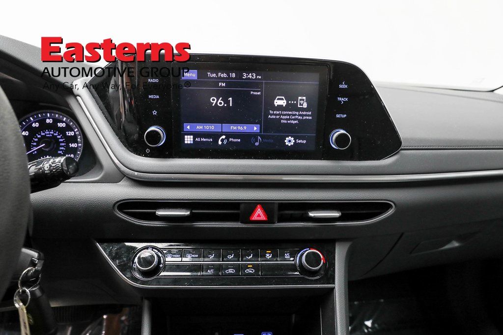 Vehicle image 41 of 61