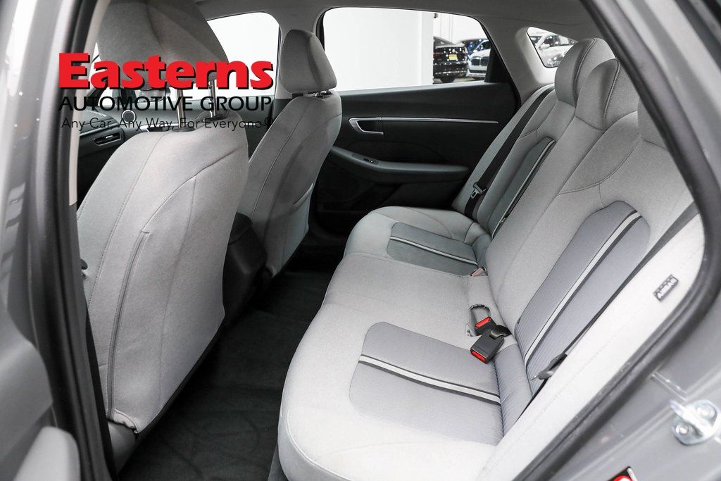Vehicle image 49 of 61
