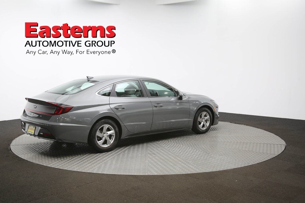 Vehicle image 20 of 61