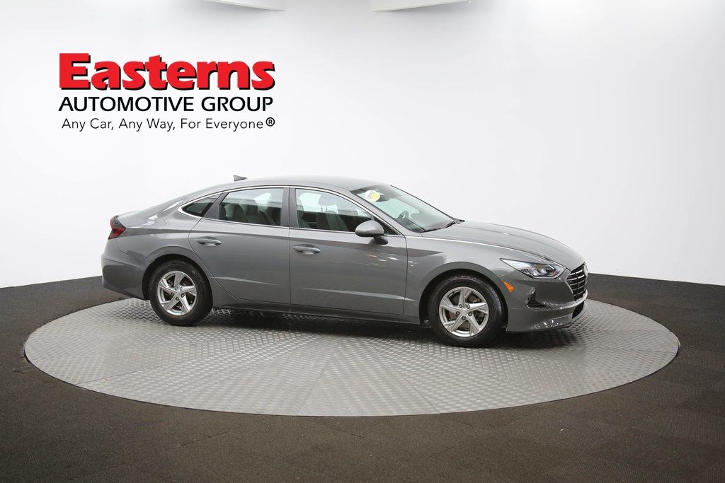 Vehicle image 23 of 61