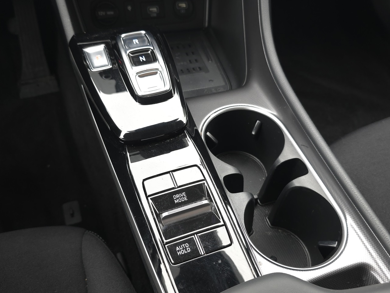 Vehicle image 13 of 23