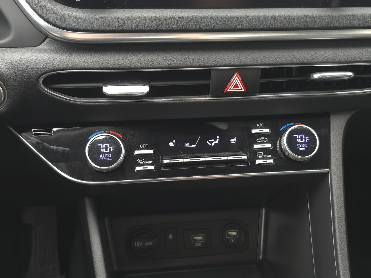 Vehicle image 16 of 23