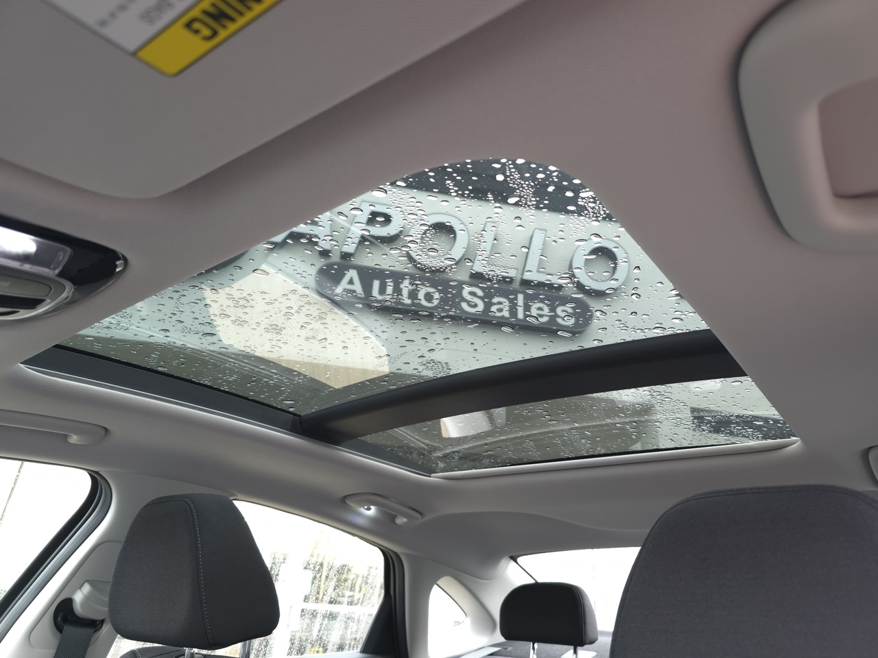 Vehicle image 19 of 23