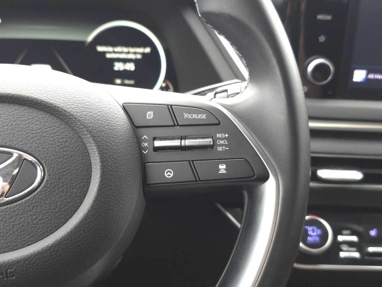 Vehicle image 12 of 23