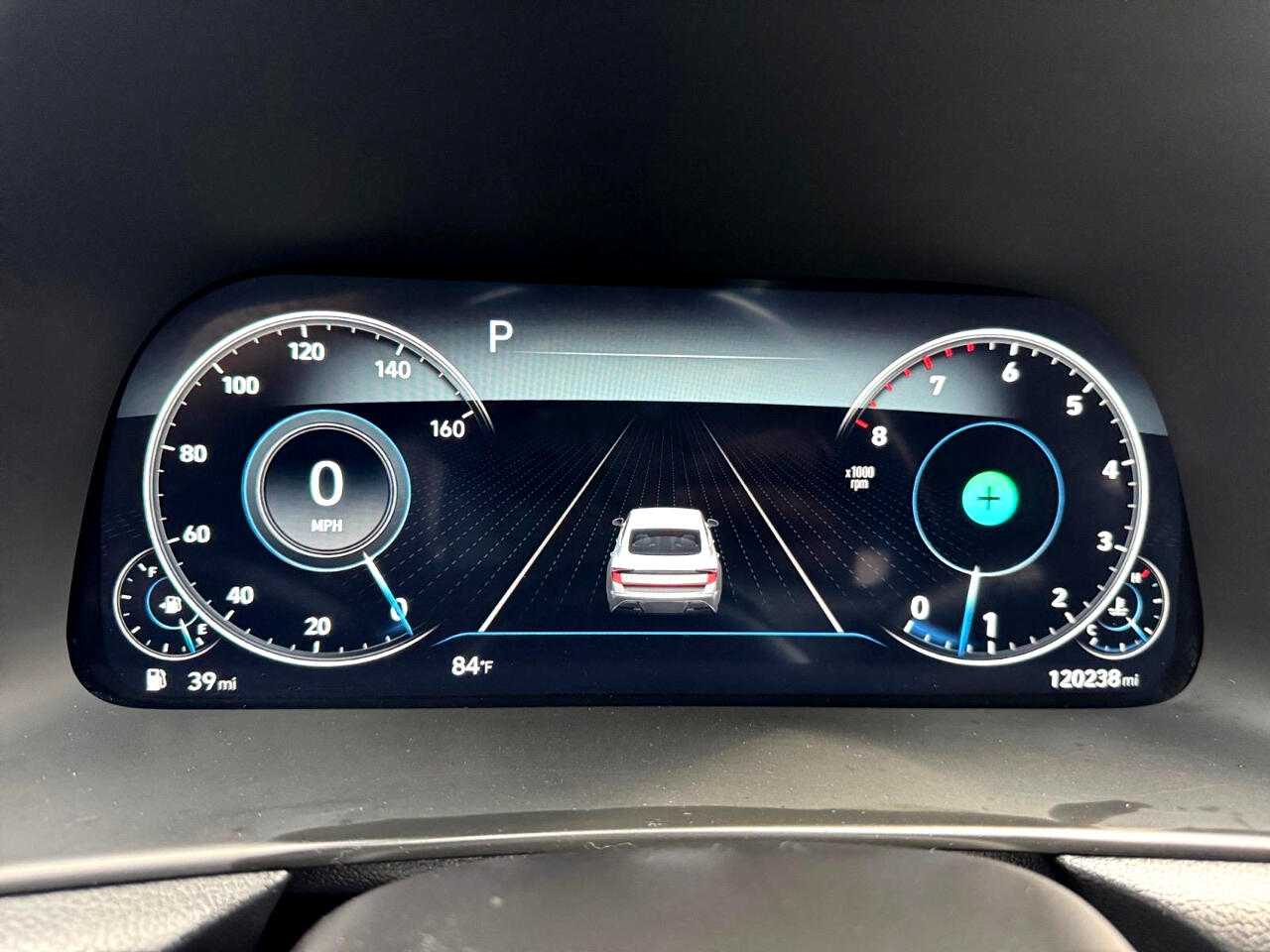 Vehicle image 18 of 28