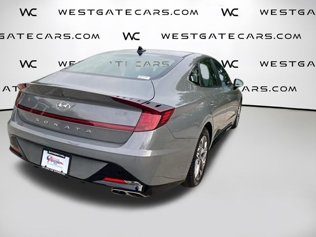2022 Hyundai Sonata SEL Image 7 of 32