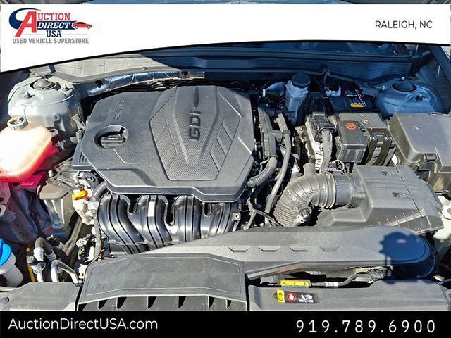 2022 Hyundai Sonata SEL Image 10 of 32