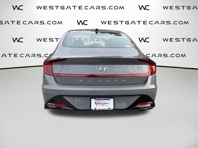 2022 Hyundai Sonata SEL Image 8 of 32