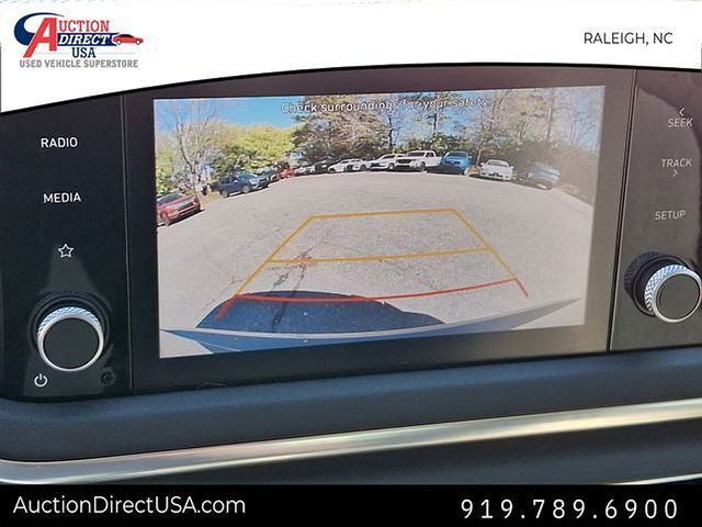 2022 Hyundai Sonata SEL Image 13 of 32