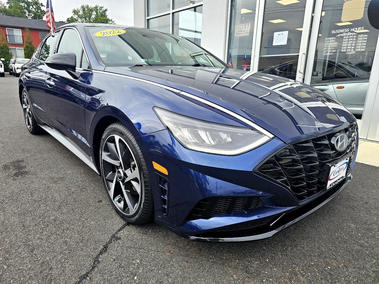 2022 Hyundai Sonata SEL Plus Image 4 of 73