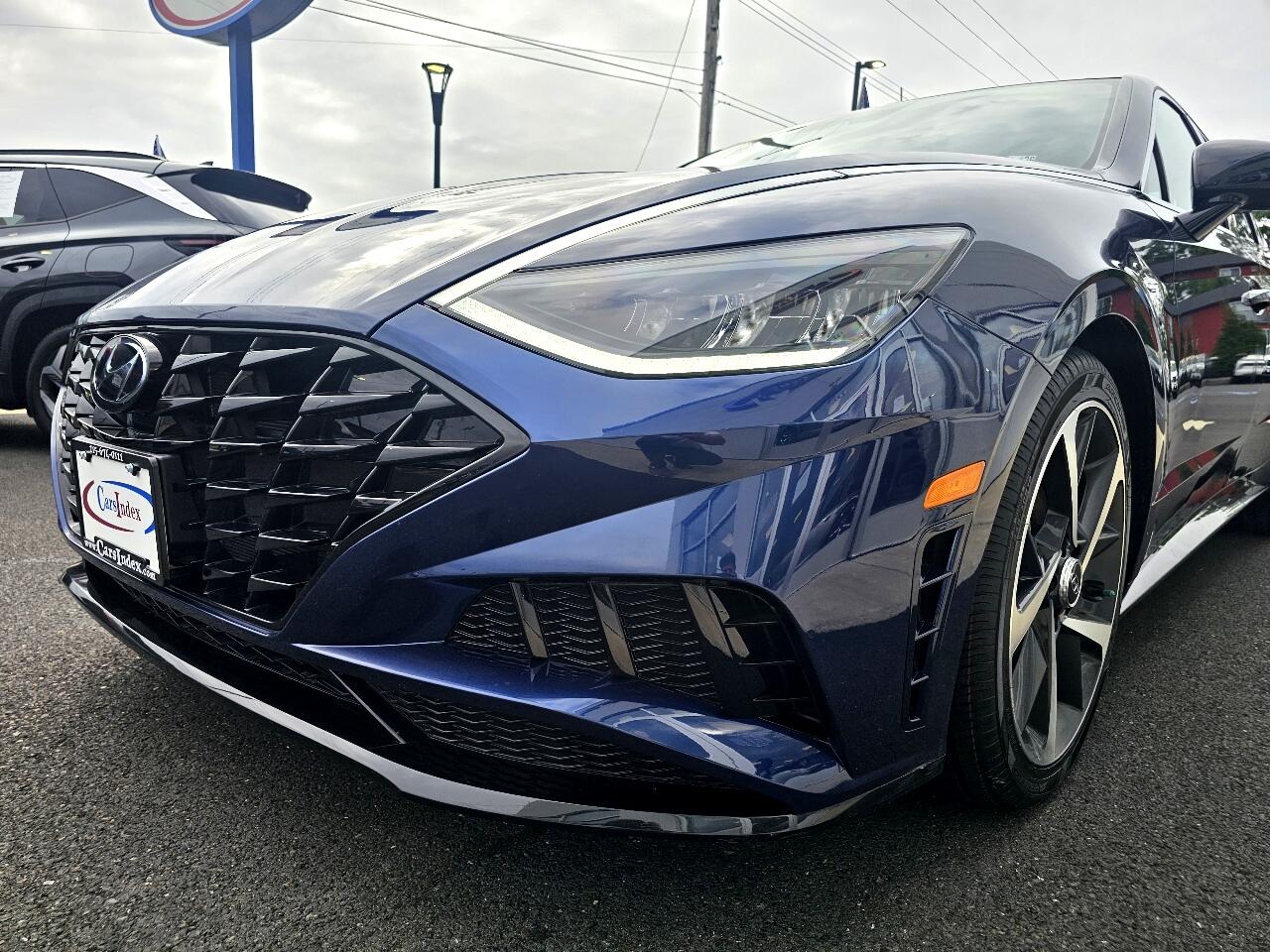 2022 Hyundai Sonata SEL Plus Image 2 of 73