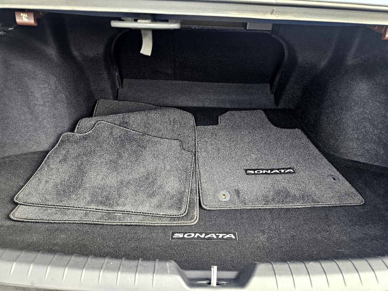 2022 Hyundai Sonata SEL Plus Image 16 of 73