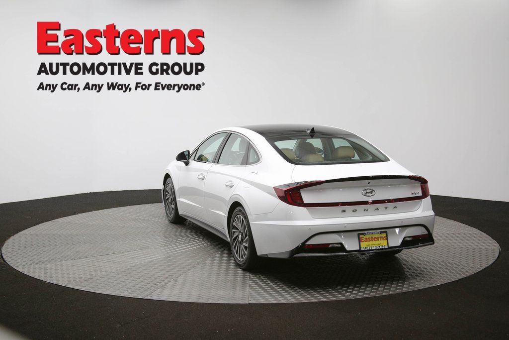 Vehicle image 30 of 63