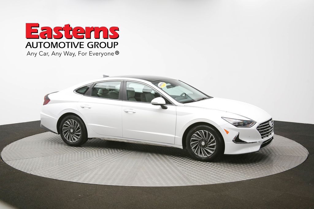 Vehicle image 15 of 62