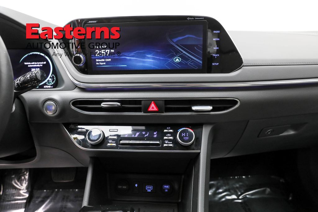 Vehicle image 42 of 62