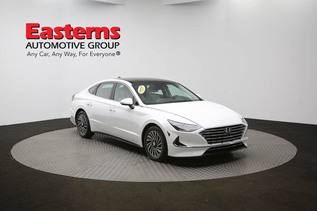 Vehicle image 12 of 63