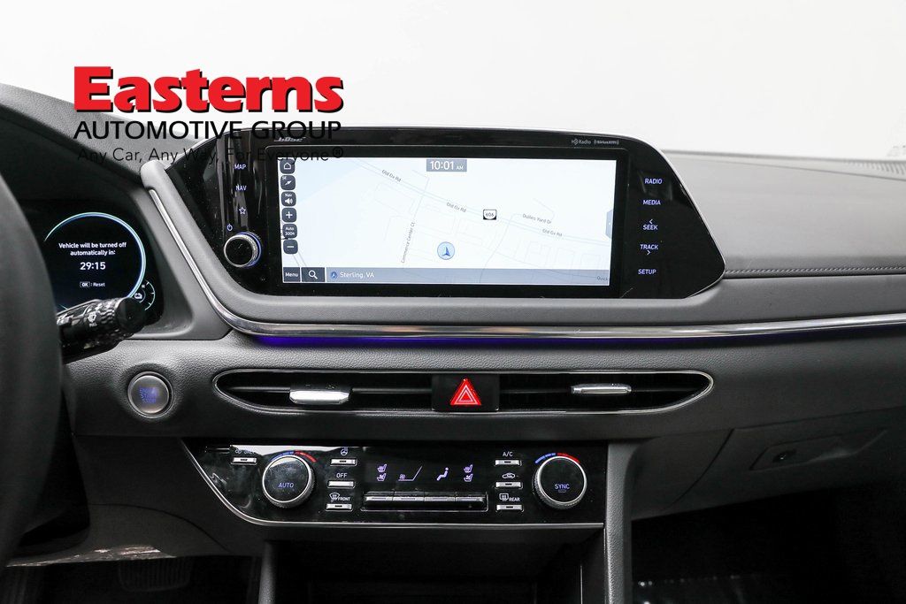 Vehicle image 41 of 63