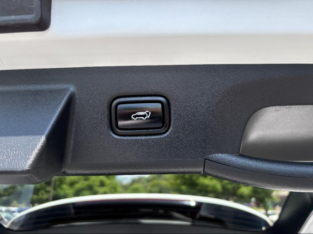 Vehicle image 24 of 24