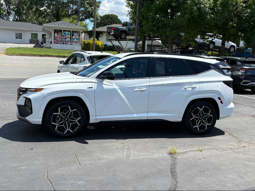 Vehicle image 5 of 24