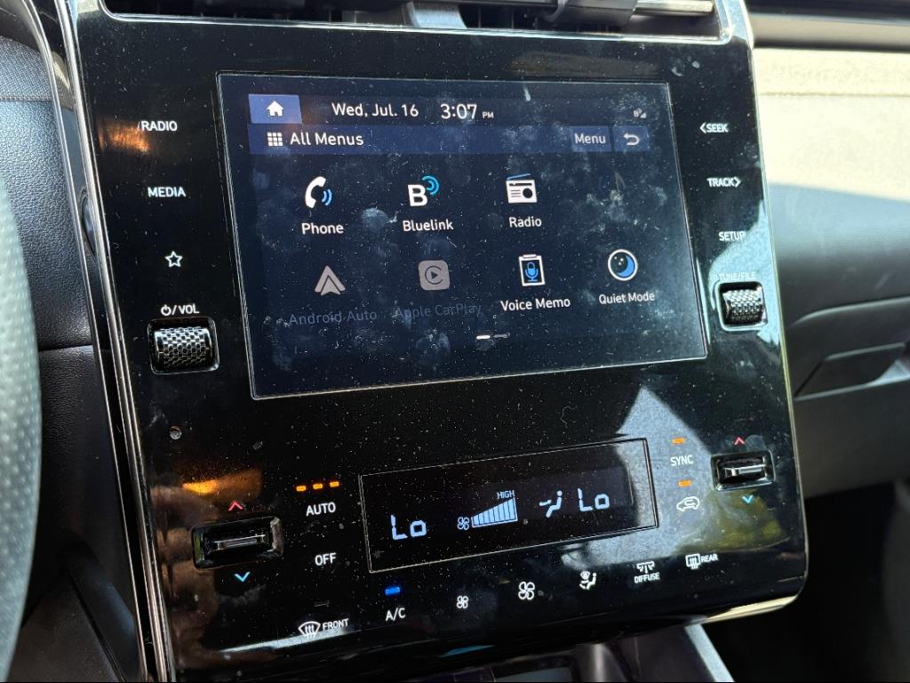 Vehicle image 18 of 24