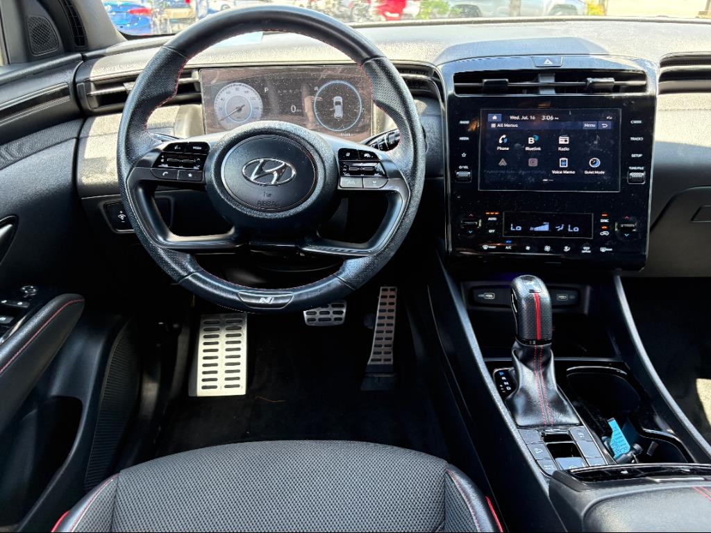 Vehicle image 13 of 24
