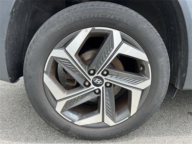Vehicle image 11 of 26
