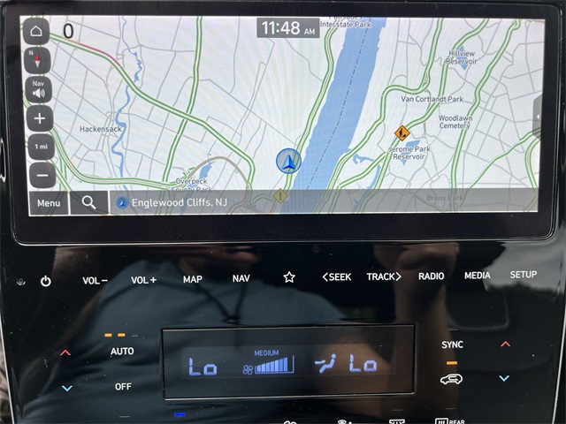 Vehicle image 17 of 26
