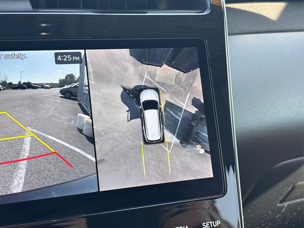 Vehicle image 22 of 44