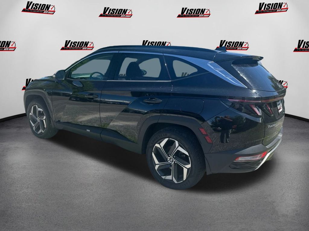 Vehicle image 7 of 44