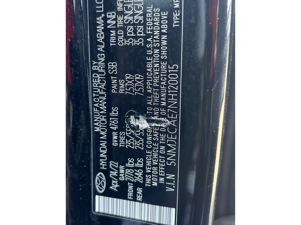 Vehicle image 34 of 44