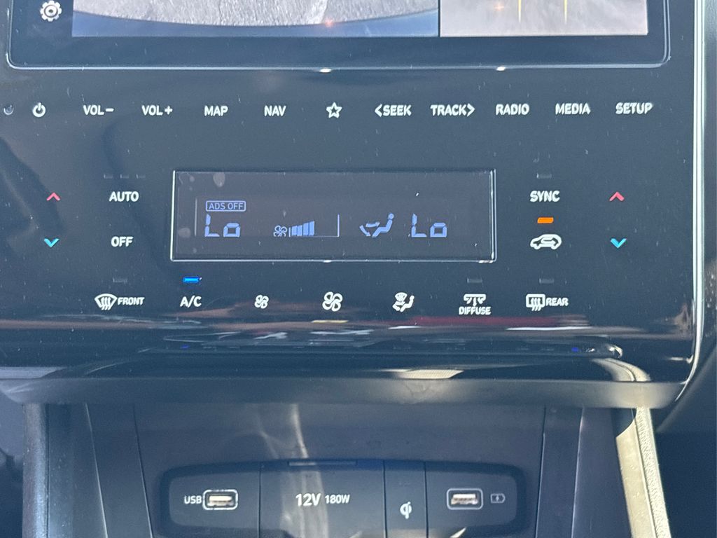 Vehicle image 42 of 44