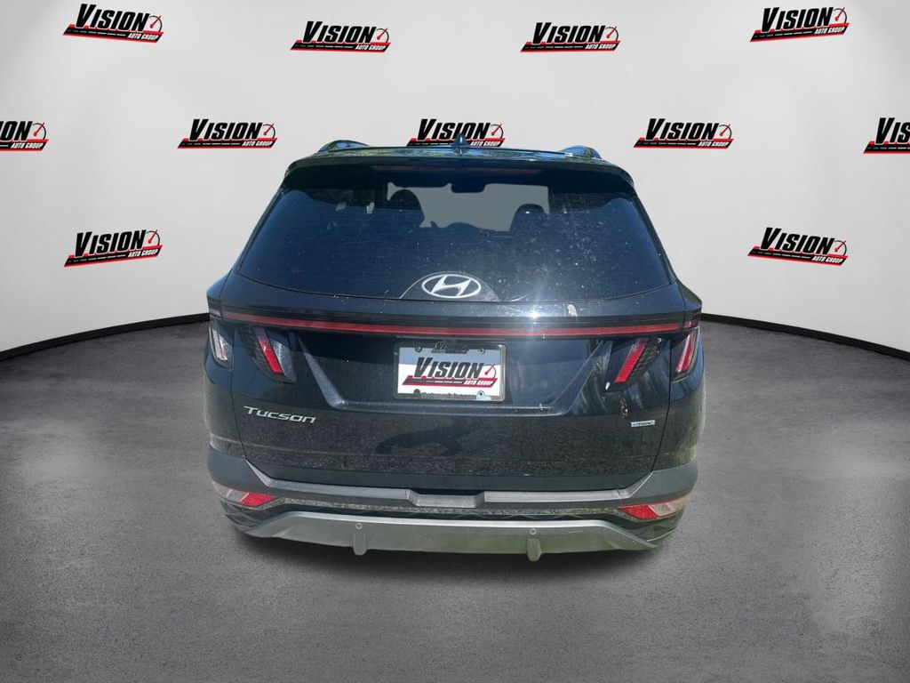 Vehicle image 6 of 44