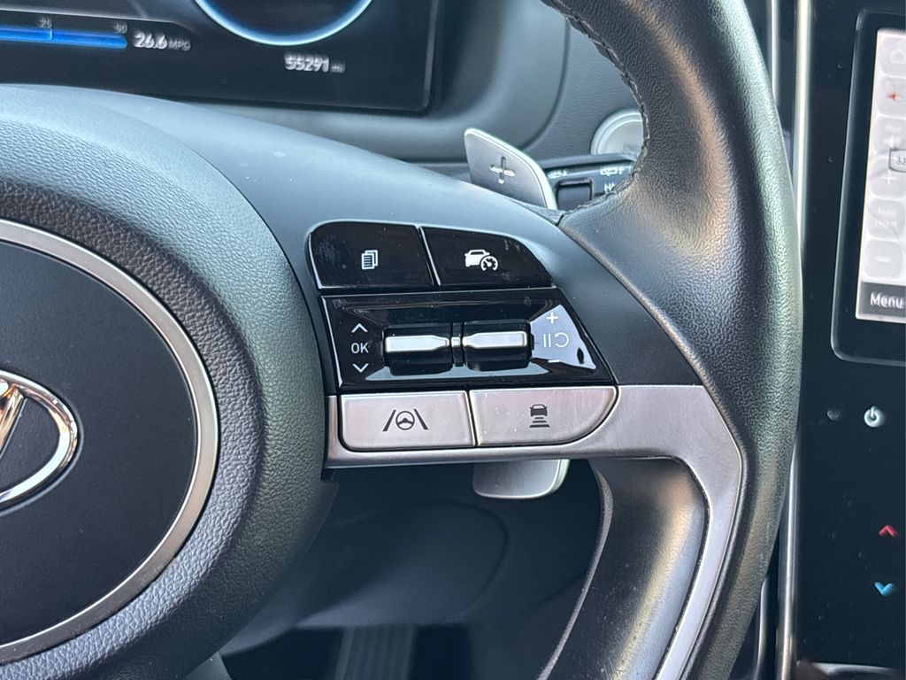 Vehicle image 37 of 44