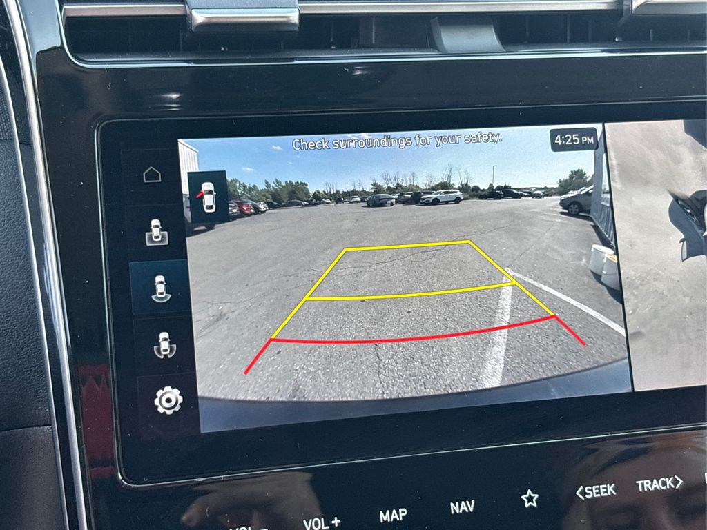 Vehicle image 20 of 44